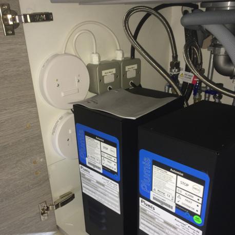 Discreet sprinkler pumps Using Automist in lieu of a lobby door